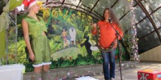 Theatrical educational action